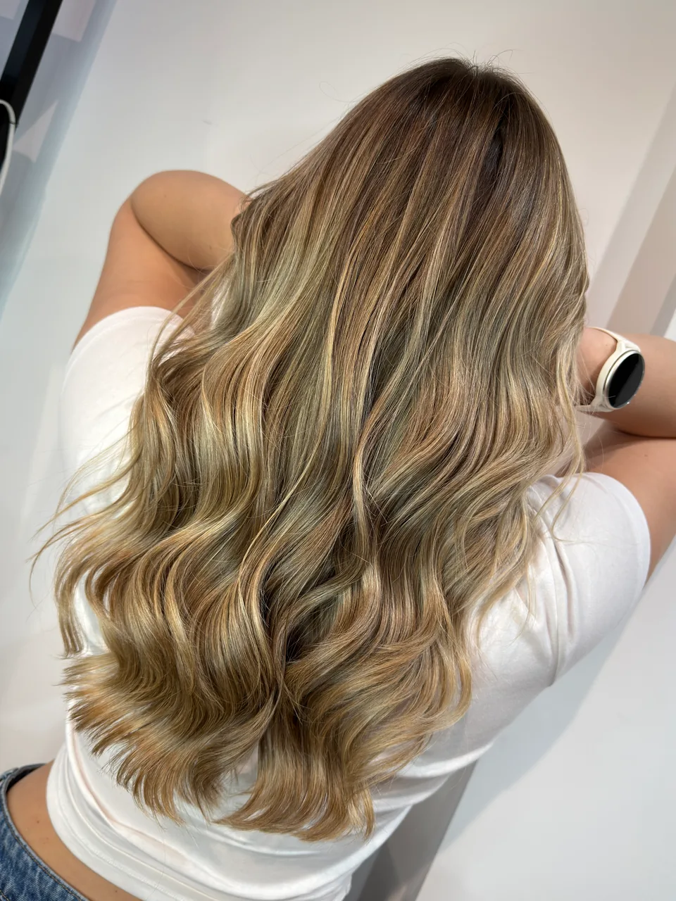 Balayage beige con ondas